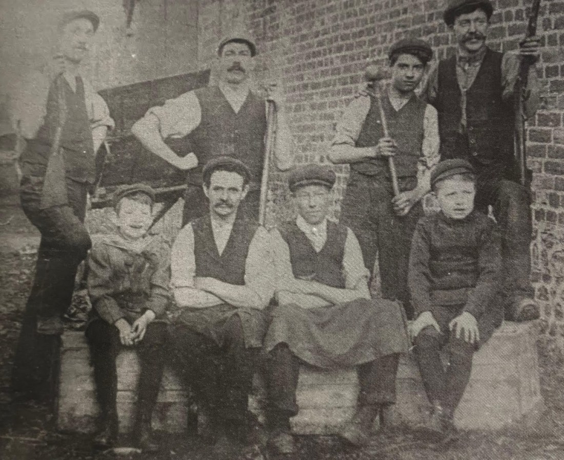 wyatts staff including Hubert aaprox 1907